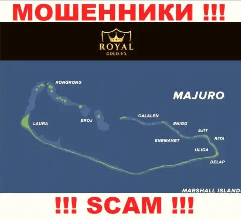 Советуем избегать взаимодействия с интернет лохотронщиками RoyalGoldFX, Majuro, Marshall Islands - их офшорное место регистрации
